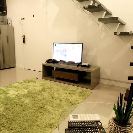 Maxstays - Max Style @ Fort Victoria Makati City Екстериор снимка